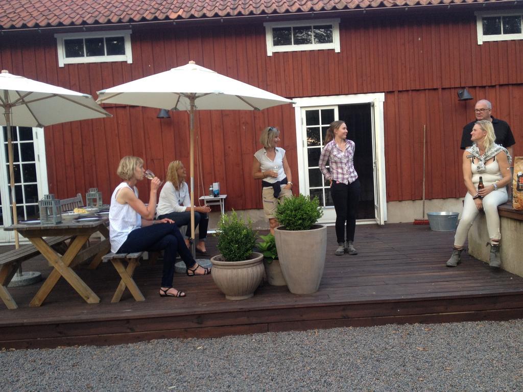 Saebyholms Gard Bed and Breakfast Laholm Exterior foto