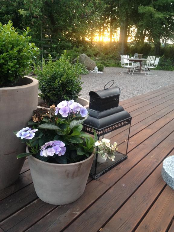Saebyholms Gard Bed and Breakfast Laholm Exterior foto