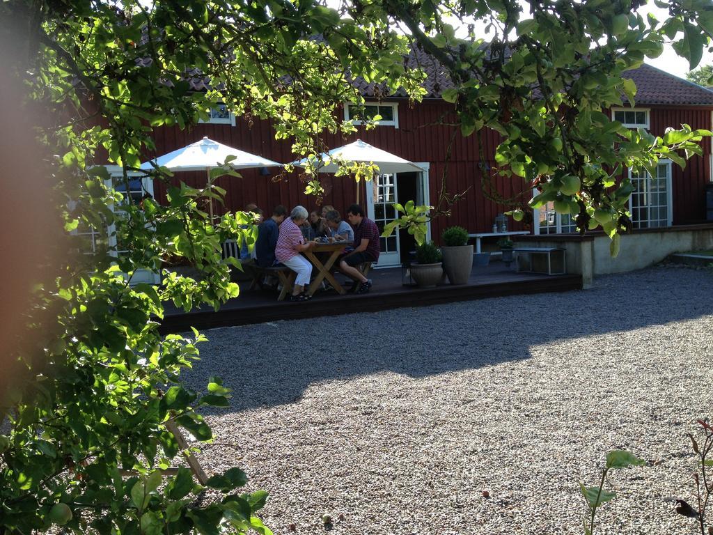 Saebyholms Gard Bed and Breakfast Laholm Exterior foto