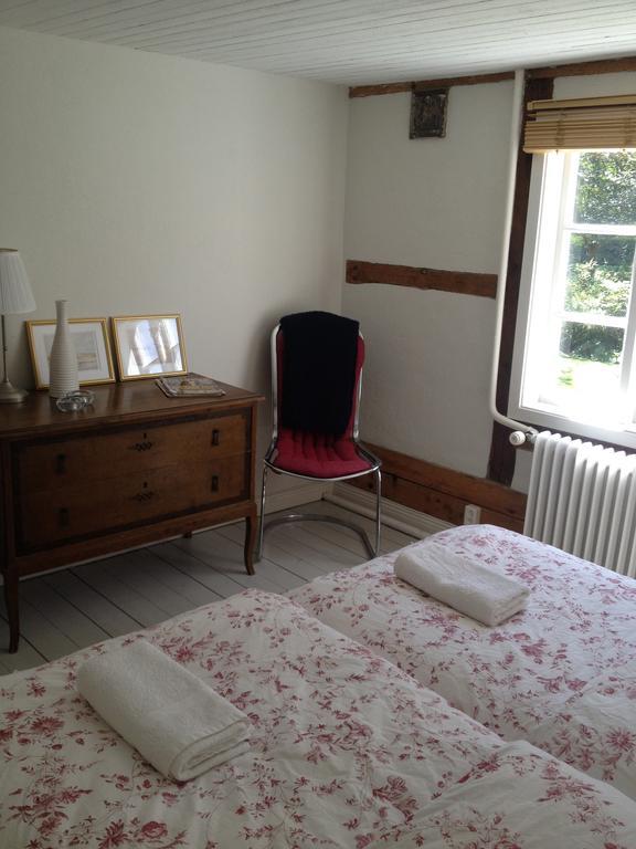 Saebyholms Gard Bed and Breakfast Laholm Habitación foto