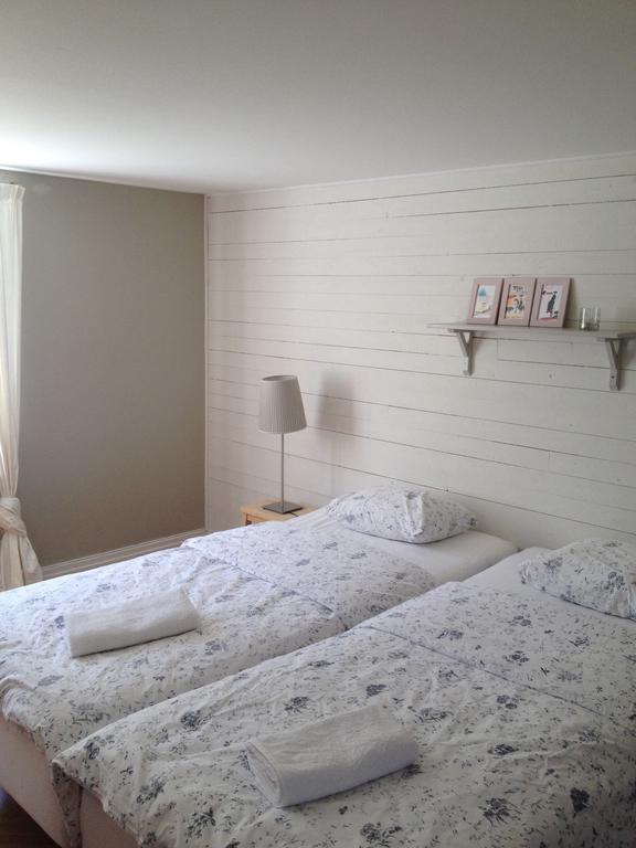 Saebyholms Gard Bed and Breakfast Laholm Habitación foto